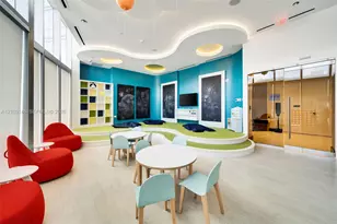 851 NE 1st Ave, Miami, FL 33132 - Photo 37