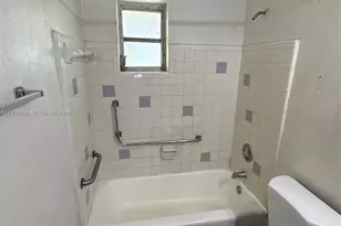 3033 NW 43rd Ave, Lauderdale Lakes, FL 33313 - Photo 9