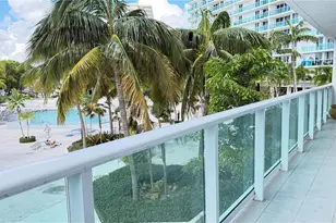 100 Bayview Dr, Sunny Isles Beach, FL 33160 - Photo 11