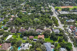 5821 SW 67th Ave, South Miami, FL 33143 - Photo 7