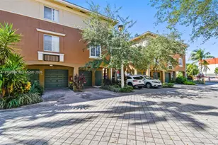 2945 NE 185th St, Aventura, FL 33180 - Photo 3