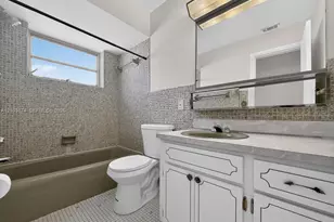 1007 N 19th Ave, Hollywood, FL 33020 - Photo 9