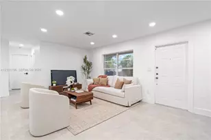 18103 SW 93rd Ave, Palmetto Bay, FL 33157 - Photo 9