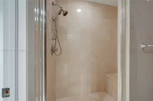 100 S Pointe Dr, Miami Beach, FL 33139 - Photo 33