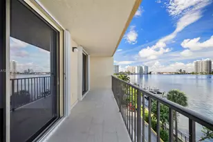 17878 N Bay Rd, Sunny Isles Beach, FL 33160 - Photo 17