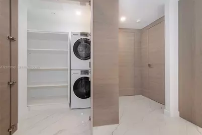 2301 Collins Ave #825, Miami Beach, FL 33139 - Photo 25