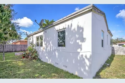 1236 Jann Ave, Opa-Locka, FL 33054 - Photo 9