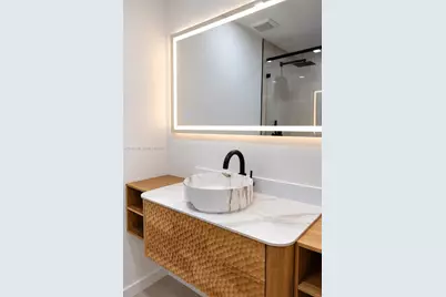 8039 Lake Dr #205, Doral, FL 33166 - Photo 25