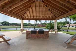 835 SW 118th Terrace, Davie, FL 33325 - Photo 29
