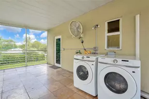181 NW 41st St, Miami, FL 33127 - Photo 23