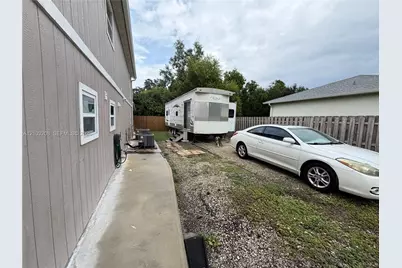 3212 27th St SW, Lehigh Acres, FL 33976 - Photo 23