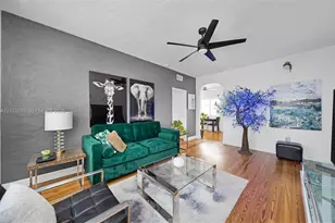 408 W 25th St, Miami Beach, FL 33140 - Photo 3