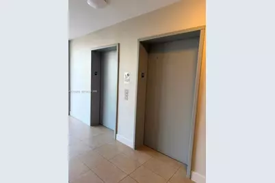 36 NW 6th Ave #402, Miami, FL 33128 - Photo 5