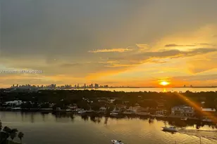 5401 Collins Ave, Miami Beach, FL 33140 - Photo 21