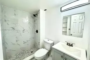 1351 NE Miami Gardens Dr, Miami, FL 33179 - Photo 7