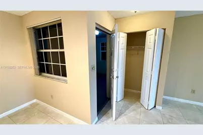 2880 N Oakland Forest Dr #110, Oakland Park, FL 33309 - Photo 23
