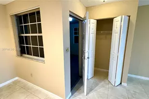 2880 N Oakland Forest Dr, Oakland Park, FL 33309 - Photo 23