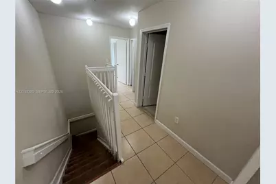 17650 NW 73rd Ave #208-18, Hialeah, FL 33015 - Photo 11