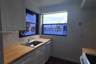 1211 S Independence Dr, Homestead, FL 33034 - Photo 5