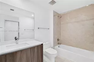 488 NE 18th St, Miami, FL 33132 - Photo 35