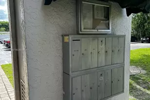 2050 NW 89th Ave, Pembroke Pines, FL 33028 - Photo 11