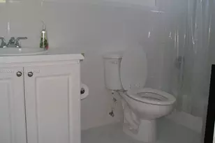 2050 NW 89th Ave, Pembroke Pines, FL 33028 - Photo 5