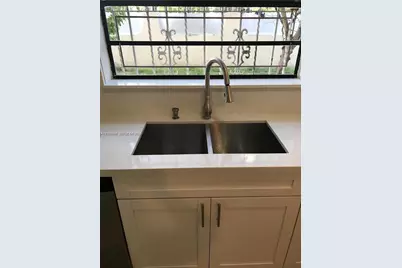 2403 SW 112th Ave, Miami, FL 33165 - Photo 19