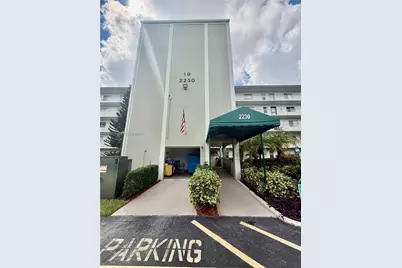 2230 N Cypress Bend Dr #308, Pompano Beach, FL 33069 - Photo 1