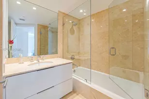 901 Brickell Key Blvd, Miami, FL 33131 - Photo 35