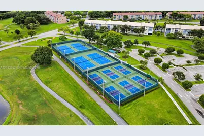 901 SW 128th Ter #212A, Pembroke Pines, FL 33027 - Photo 3
