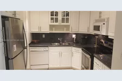 300 Bayview Dr #410, Sunny Isles Beach, FL 33160 - Photo 3