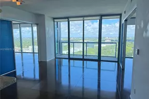 601 NE 36th St, Miami, FL 33137 - Photo 13