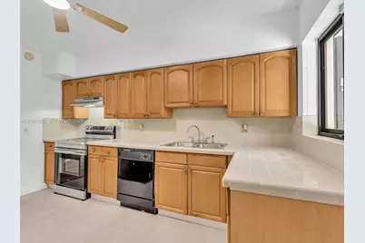 1545 Mantua Ave, Coral Gables, FL 33146 - Photo 17