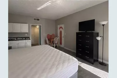 26 Diplomat Pkwy #2342, Hallandale Beach, FL 33009 - Photo 5