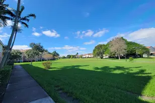 10022 NW 7th St, Miami, FL 33172 - Photo 29