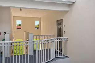 10022 NW 7th St, Miami, FL 33172 - Photo 7