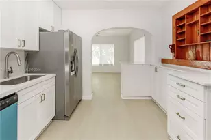 3095 NW 3rd St, Miami, FL 33125 - Photo 19