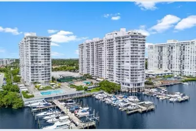18081 Biscayne Blvd #702, Aventura, FL 33160 - Photo 1