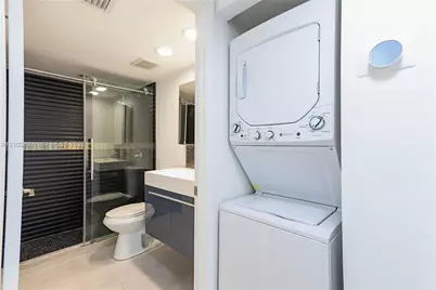 1621 Collins Ave #206, Miami Beach, FL 33139 - Photo 9