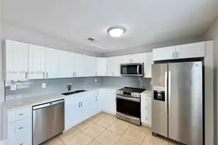 22201 SW 103rd Ave, Cutler Bay, FL 33190 - Photo 11