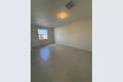 2558 SE 29th St #2558, Homestead, FL 33035 - Photo 3