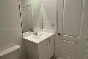 2558 SE 29th St, Homestead, FL 33035 - Photo 17