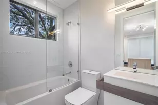 1760 Chucunantah Rd, Miami, FL 33133 - Photo 39
