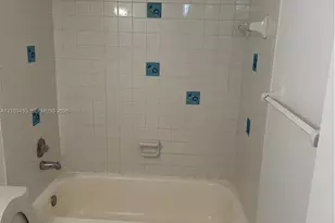 5055 NW 7th St, Miami, FL 33126 - Photo 13