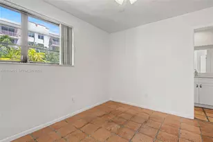521 NE 38th St, Miami, FL 33137 - Photo 23