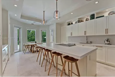 119 Paloma Dr, Coral Gables, FL 33143 - Photo 15
