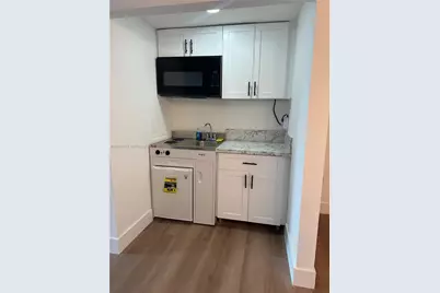 801 Brickell Bay Dr #1463, Miami, FL 33131 - Photo 3