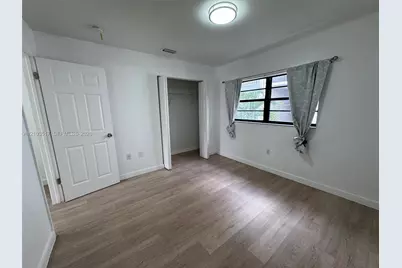 324 W 74th Pl #6, Hialeah, FL 33014 - Photo 13