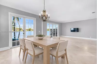 723 NE 195th St, Miami, FL 33179 - Photo 7