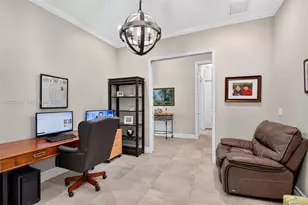 8192 N Pikes Peak Ave, Boynton Beach, FL 33473 - Photo 25